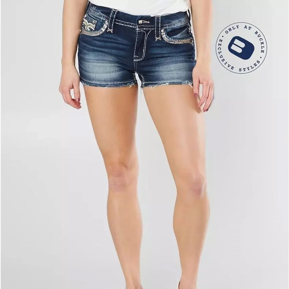 Buckle Jean Shorts - Picture 3 of 5